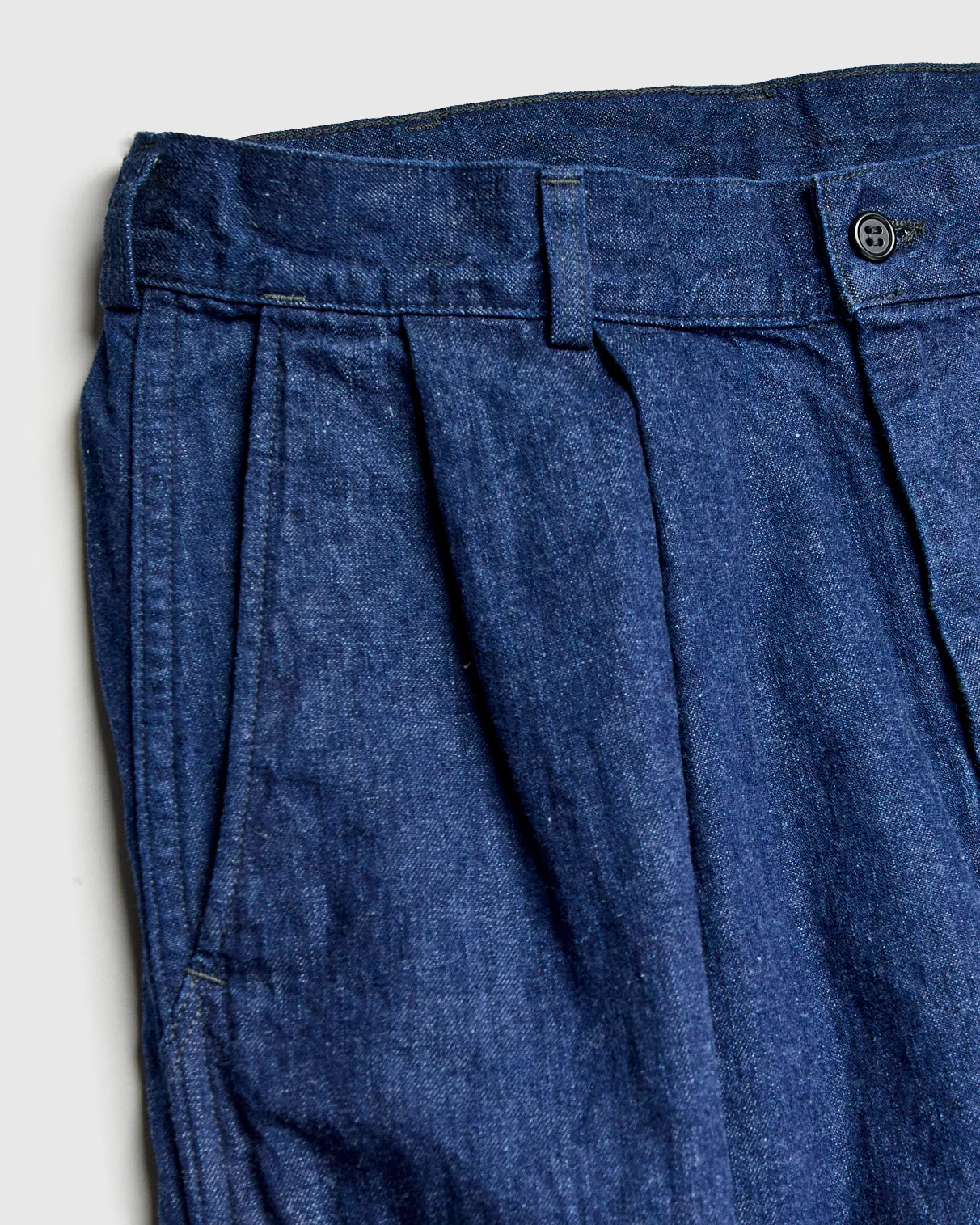 Two Tuck Denim Wide Trousers in Rinsed Indigo - Image 5