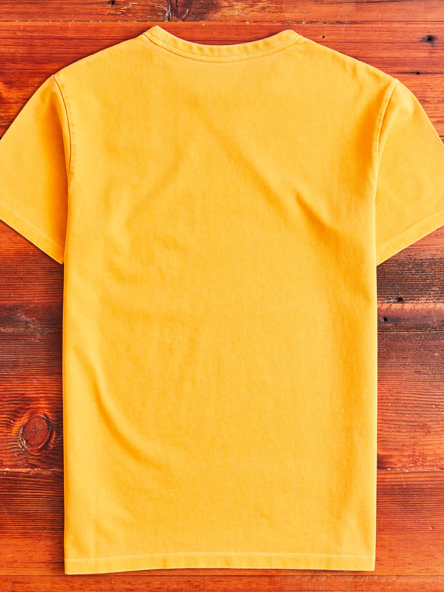 Vintage Knit Graphic T-Shirt in Yellow Buck - Image 7