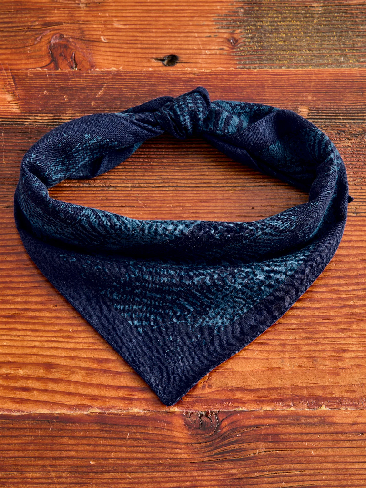 "Wind Flow" Bandana in Dark Navy - Image 2